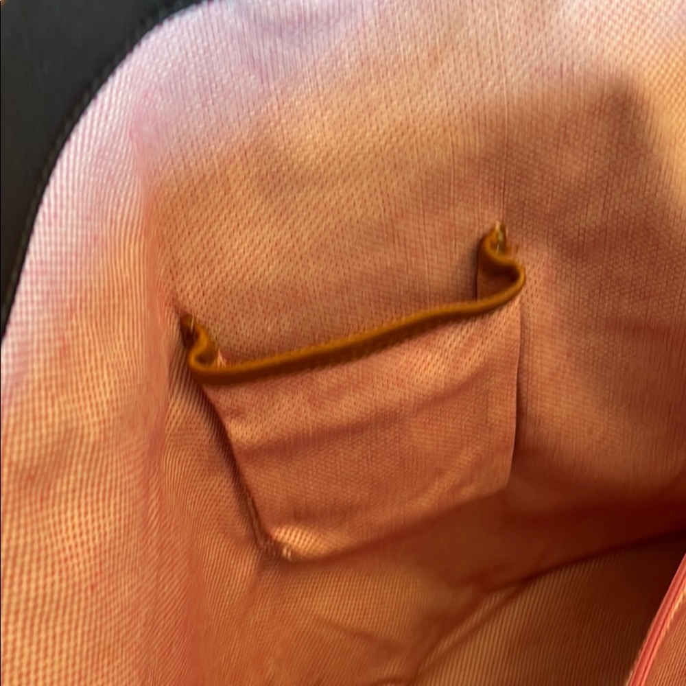 Classic Dooney and Bourke Bag - Picture 10 of 11